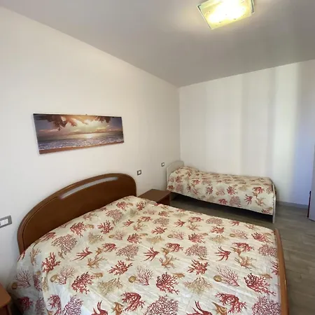 Ferienwohnung Fuer 7 Personen Ca 48 Qm In Bibione, Adriakueste Italien Und Umgebung - B62992 * ビビオーネ